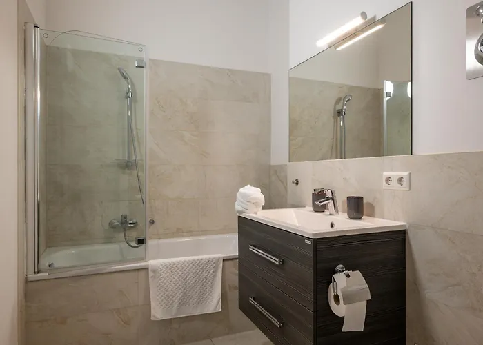 アパート Sweethome - Luxus Pur - Grosse Kueche, Terrasse, Stellplatz, Wifi ハレ